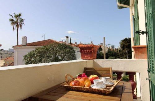 Riou - Petit Juas - Av de Grasse Apartment | Appartement Cottage Reine