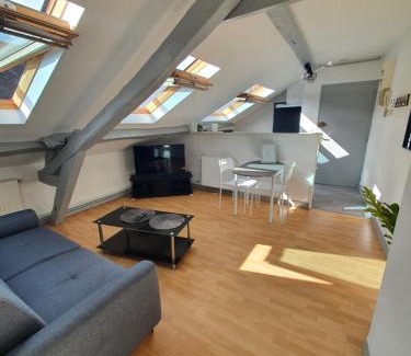 Charleville-Mezieres Apartment | Appartement du musée
