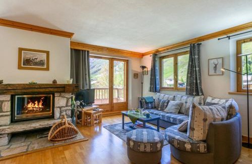 Val-d'Isere Apartment | Appartement de standing 75m² avec Wifi, cheminée, balcon et garage - Val d’Isère (Le Praz) - FR-1-694-359