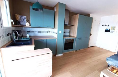 Bernieres-sur-Mer Apartment | Appartement en bord de mer, 4 pers, Bernières-sur-Mer - FR-1-746-26
