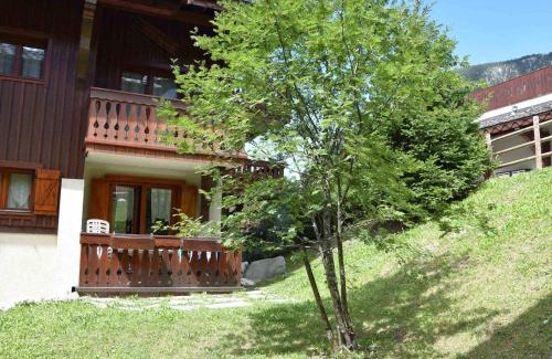 Pralognan-la-Vanoise Apartment | Appartement familial avec jardin, proche des pistes, Pralognan-la-Vanoise - FR-1-464-68
