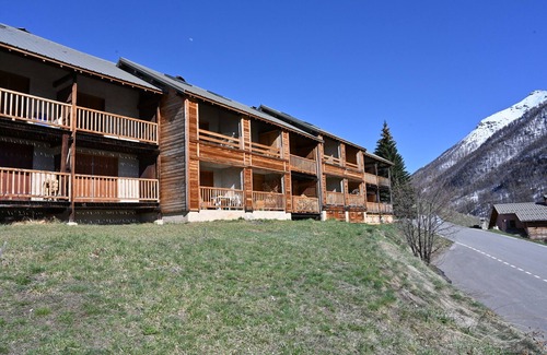Molines-en-Queyras Ski Chalet | Appartement Calme, Ensoleillé, vue Imprenable, Spacieux