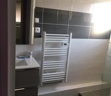 Six-Fours-les-Plages Apartment | appartement T3 six fours les plages parking privé plage 600M