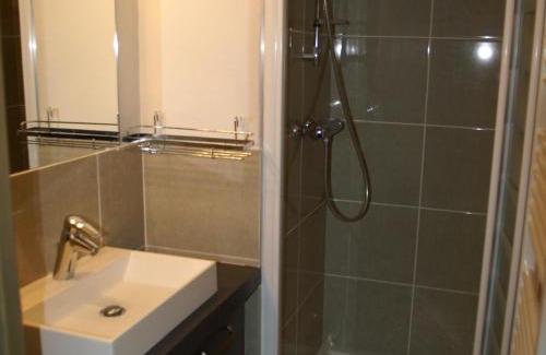 Prapoutel Apartment | Appartement haut de gamme 3P cabine, pied des pistes, balcon, parking, centre station à 150m - FR-1-557-15