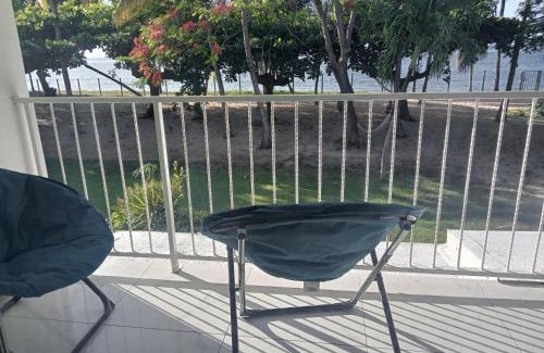 L'Autre-Bord Apartment | Appartement les pieds dans l eau