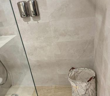 RACINE EXTENSION Apartment | APPARTEMENT LUXUEUX 30 neuf avec terrasse