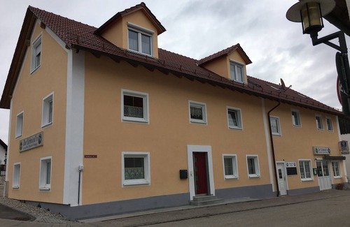 Marzling Apartment | Appartement mit kostenfreier WLAN-Nutzung und Nähe zur Therme Erding
