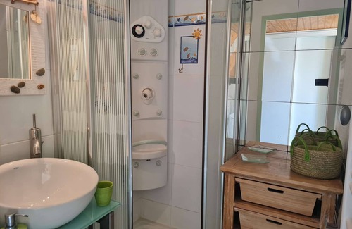 Arzon Apartment | Appartement Pour 4 Personnes vue Port du Crouesty à Louer