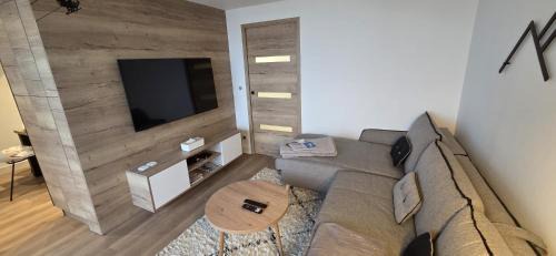 Huez-en-Oisans Apartment | Appartement premium entièrement rénové - 100m Alpe express - Retour ski aux pieds