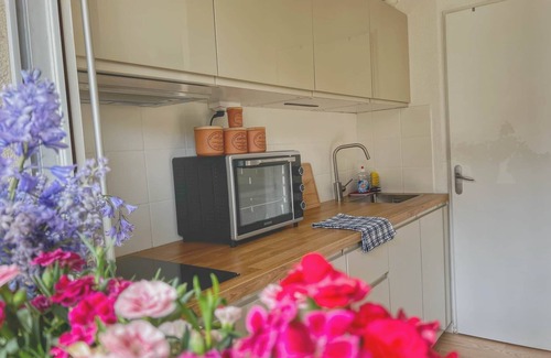 Provins Apartment | Appartement Provinois lumineux avec place de parking