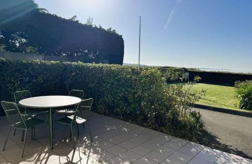 La Foret-Fouesnant Apartment | Appartement rénové en bord de mer avec terrasse - 4 pers, proche plage et port - FR-1-481-162