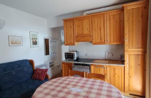 Montgenevre Apartment | Appartement rénové 2 pièces + coin montagne - 6 pers - Centre village près des pistes - 2* - FR-1-445-119