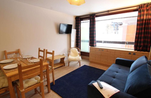 Montgenevre Apartment | Appartement rénové 6 pers. avec balcon et parking privé à Montgenèvre - FR-1-330D-115