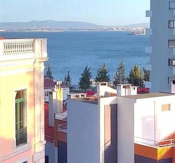 Santa Engracia Apartment | Appartement Santa Apolonia