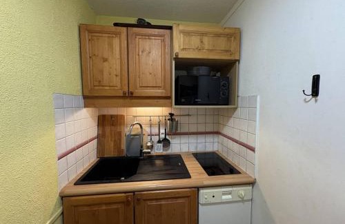 Plagne Centre Apartment | Appartement ski-in/ski-out à Plagne Centre, 7 pers., 2 chambres, balcon - FR-1-351-61