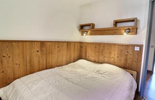 La Perriere Apartment | Appartement skis aux pieds, 6 pers, 2 pièces cabine, balcon, La Tania - FR-1-182A-7