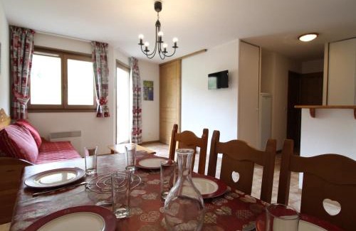 Val Cenis Apartment | Appartement spacieux 6 pers au pied des pistes avec balcon, parking et WiFi - FR-1-508-120