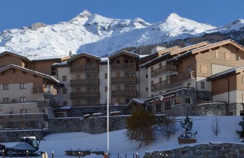 Val Cenis Apartment | Appartement spacieux au pied des pistes pour 6 personnes, Lanslevillard-Val Cenis - FR-1-508-11