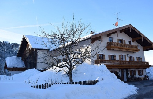 Siegsdorf Apartment | Appartement "Sternengugga"
