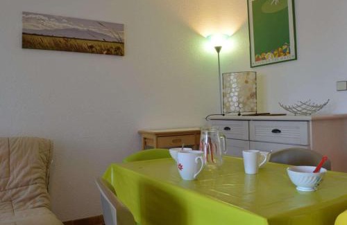 Saint-Cyprien Plage Apartment | Appartement T2 Cabine 6 pers proche plage, parking, BBQ - FR-1-225D-4