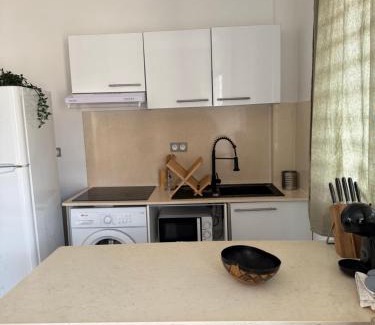 Cayenne Apartment | Appartement terrasse et jacuzzi privatif, piscine, wifi et climatisation