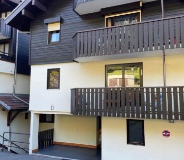 Thollon-les-Memises Apartment | Appartement typique de montagne