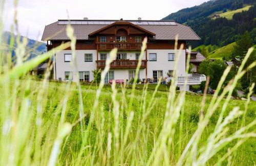 Kleinarl House | Appartementhaus Elmo Viehhauser KG