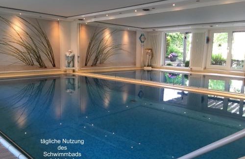 Bad Salzuflen Apartment | Appartementresidenz am Kurpark - Ferienwohnungen mit Pool & Sauna & Garage