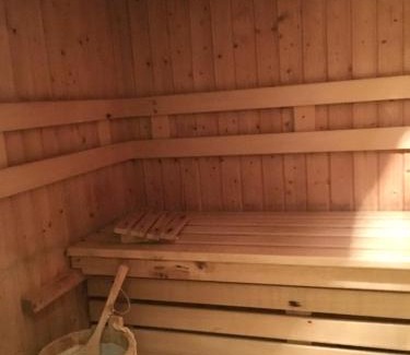 Bad Salzuflen Apartment | Appartementresidenz am Kurpark - Ferienwohnungen mit Pool & Sauna & Garage