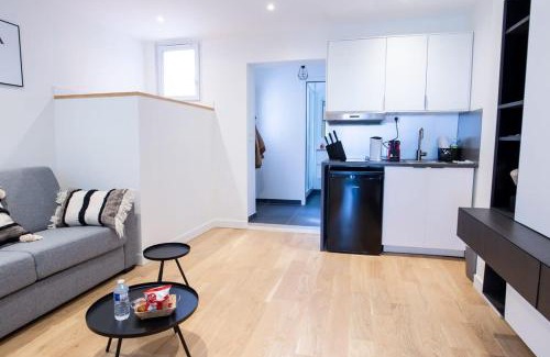 Fontainebleau Apartment | AppartHôtel Prada Chic Quality