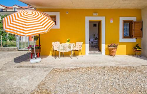 Sarsoni Apartment | Appartment Happy Time