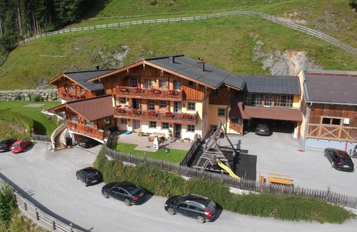 Grossarl House | Appartmenthof Aigengut Ferienwohnung Großarl