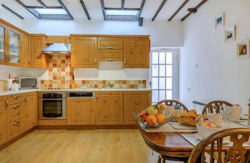 Weston-super-Mare House | Apple Cottage-Uk37361