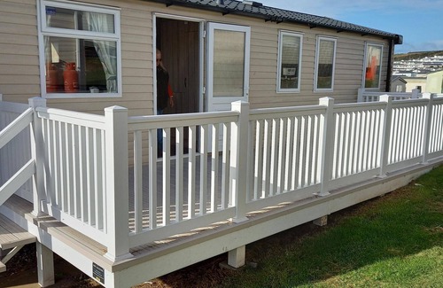Exmouth Cabin | Apple Grove