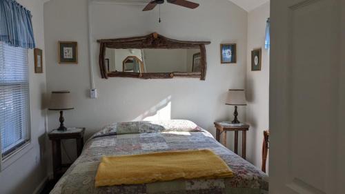 Pinehurst House | Apple Place Room #1