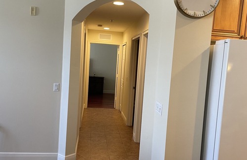 Pelican Condo | Apr - Nov 40% discounted. Luxury gated condo Porto Vista, Cape Coral
