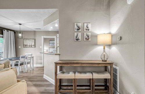 April Sound House | April Cove