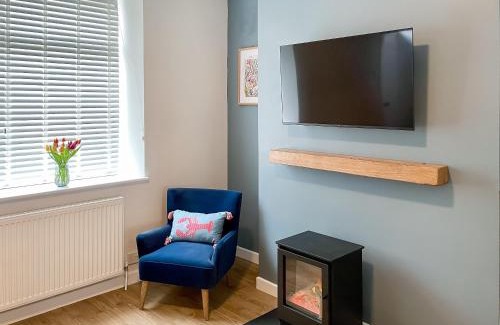 Amble House | April House