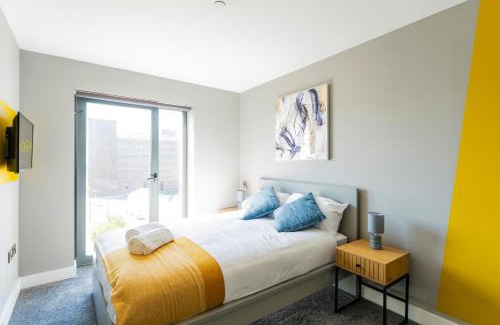 The Docks Apartment | Apt 21 - Modern 2-Bedroom Gem