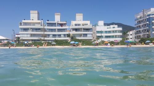 Governador Celso Ramos Apartment | Apt de luxo, pé na areia, 200m2 melhor loc Palmas