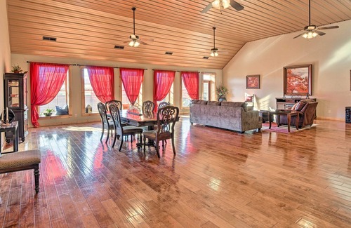 Celina Apartment | Apt in Dtwn Celina: 4 Mi to Dale Hollow Lake!
