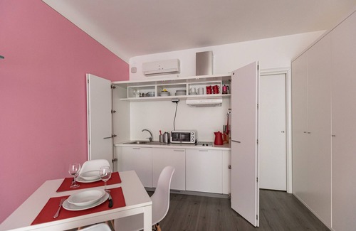 Stresa Apartment | Apt + terrace, balcony, A/C and WiFi, in historic center of Stresa, just by lake