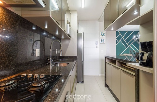 Ingleses Centro Apartment | Apt With Barbecue Near the Beach Rgn0203