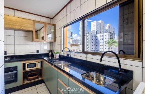 Castelo Branco Apartment | Apto 3Q c/varanda 150m do mar Meia Praia EIS305