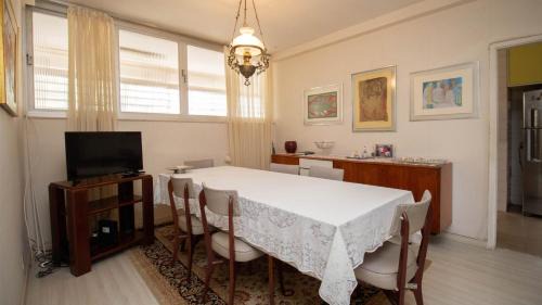 Asa Sul Apartment | Apto com boa localizacao,garagem e ar-condicionado