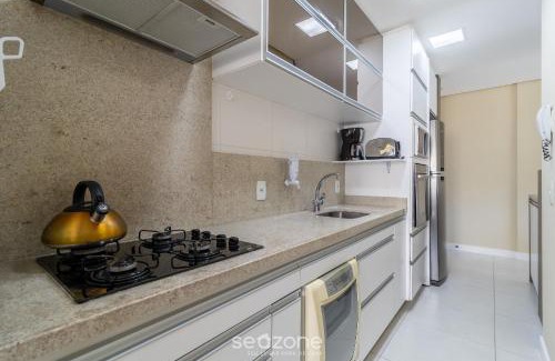 Florianopolis Apartment | Apto com Churrasqueira Privativa e Piscina PEA1301