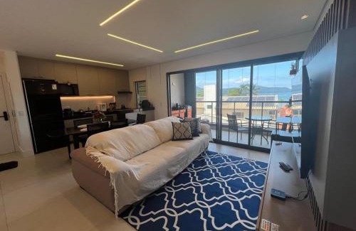 Lazaro House | Apto completo Praia da Enseada