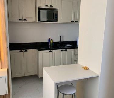 Reboucas Apartment | Apto novo com Ar Condicionado bem localizado