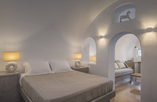 Finikia House | Aqua Serenity Luxury Suites - Adults Only