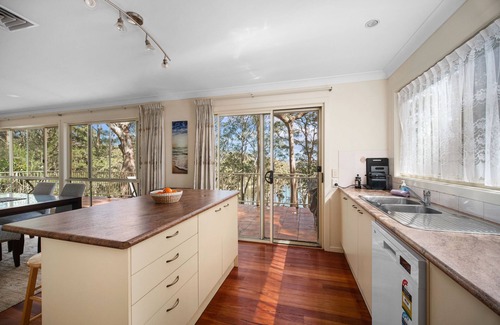 Smiths Lake House | Aqua Vista - Stunning lake and tree top views. Relaxing Holiday